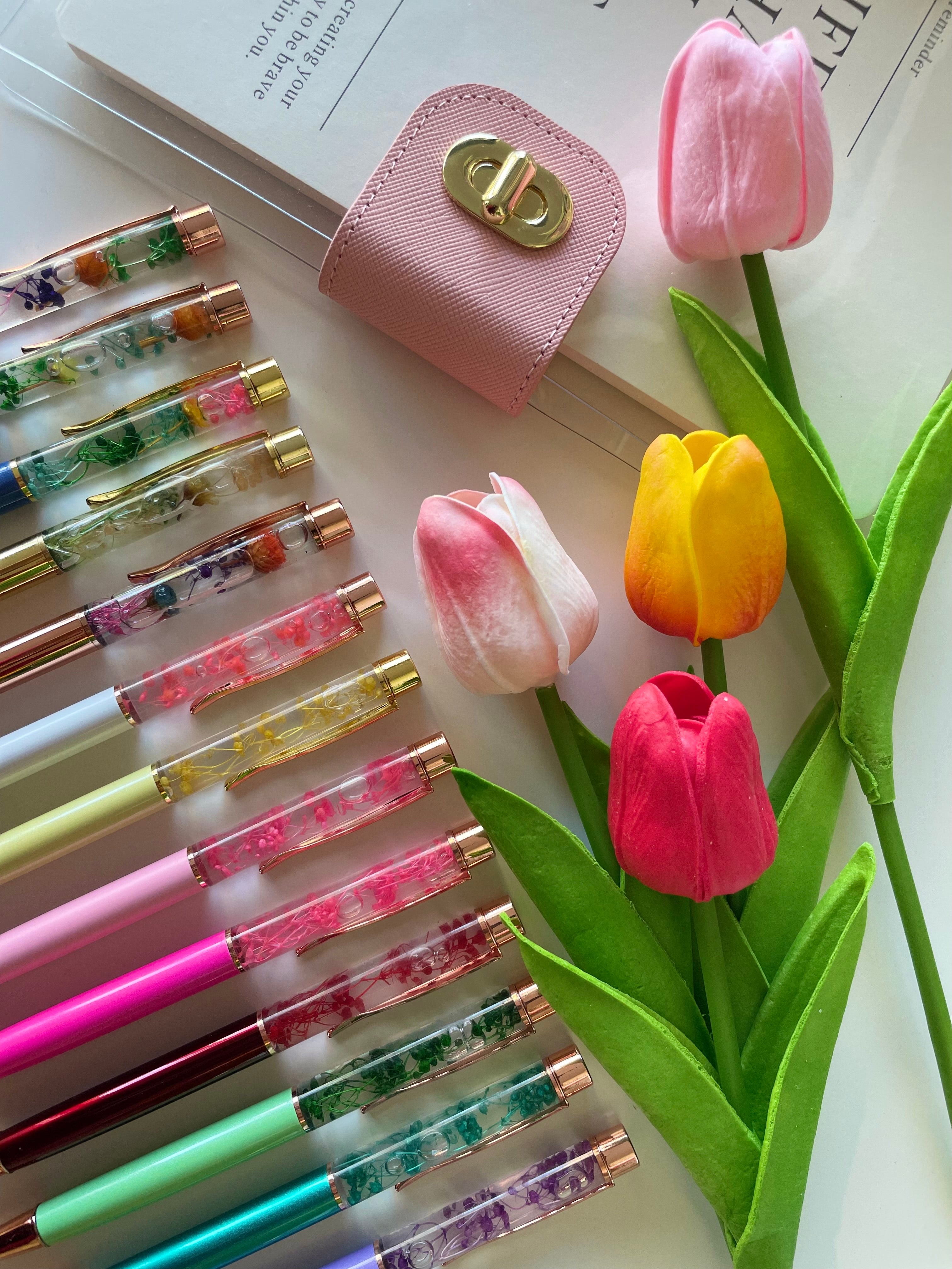 Liquid dried flower pen