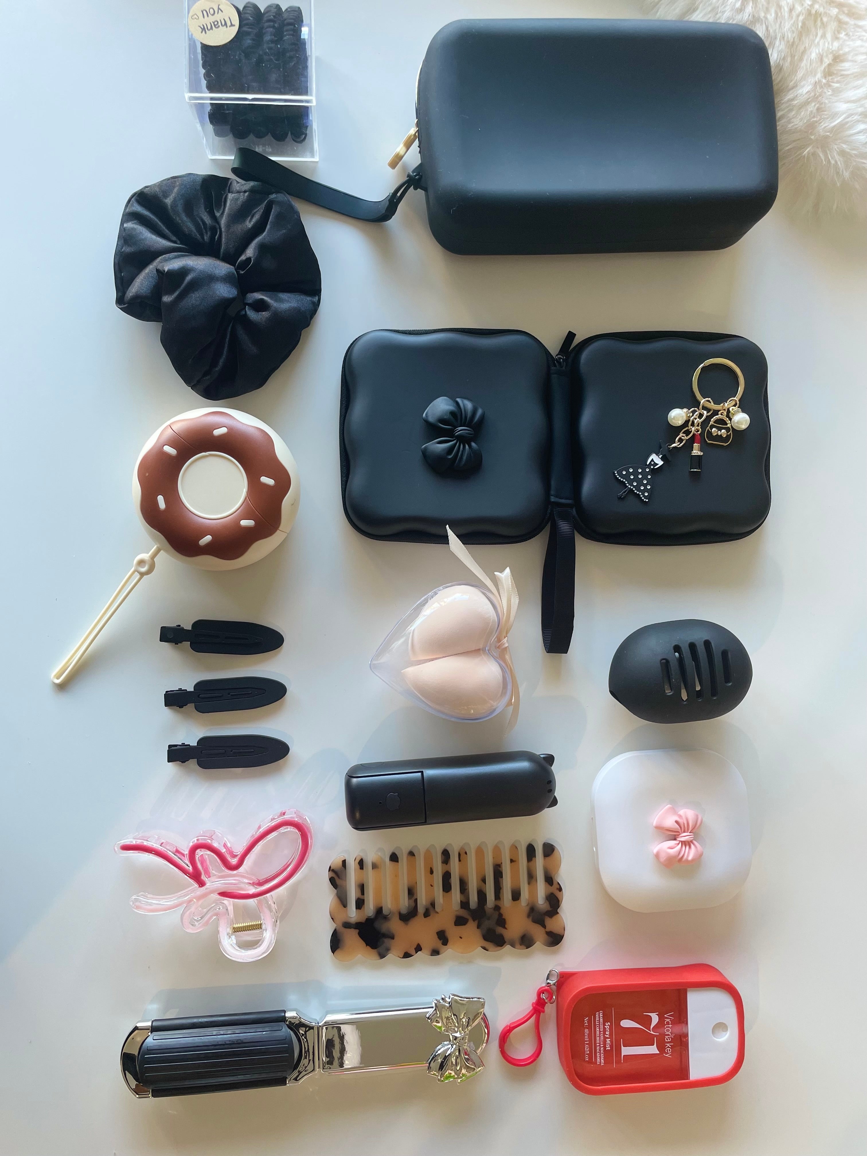 Black bundle ( pretty & practical )