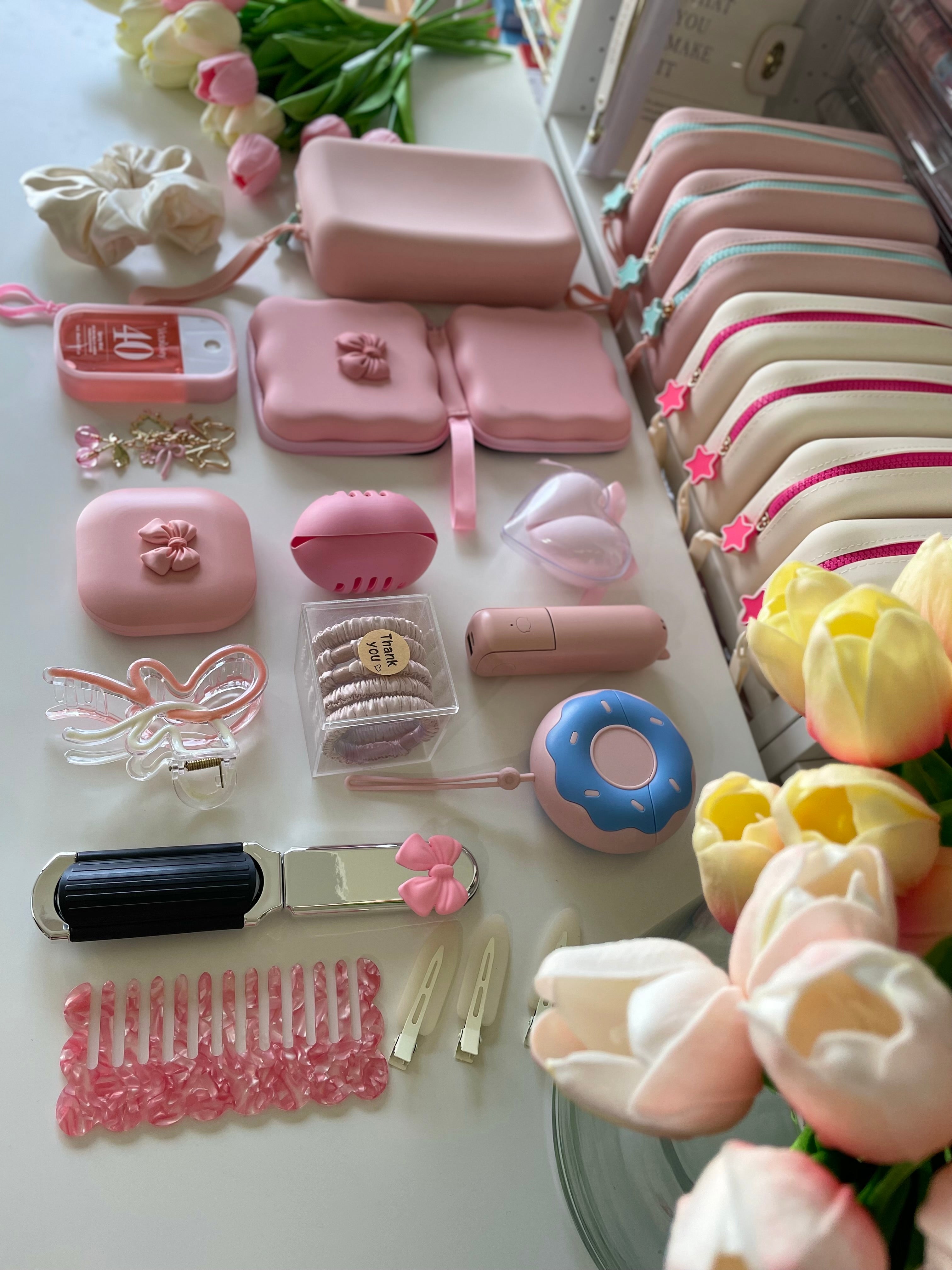 Pink bundle ( pretty & practical )