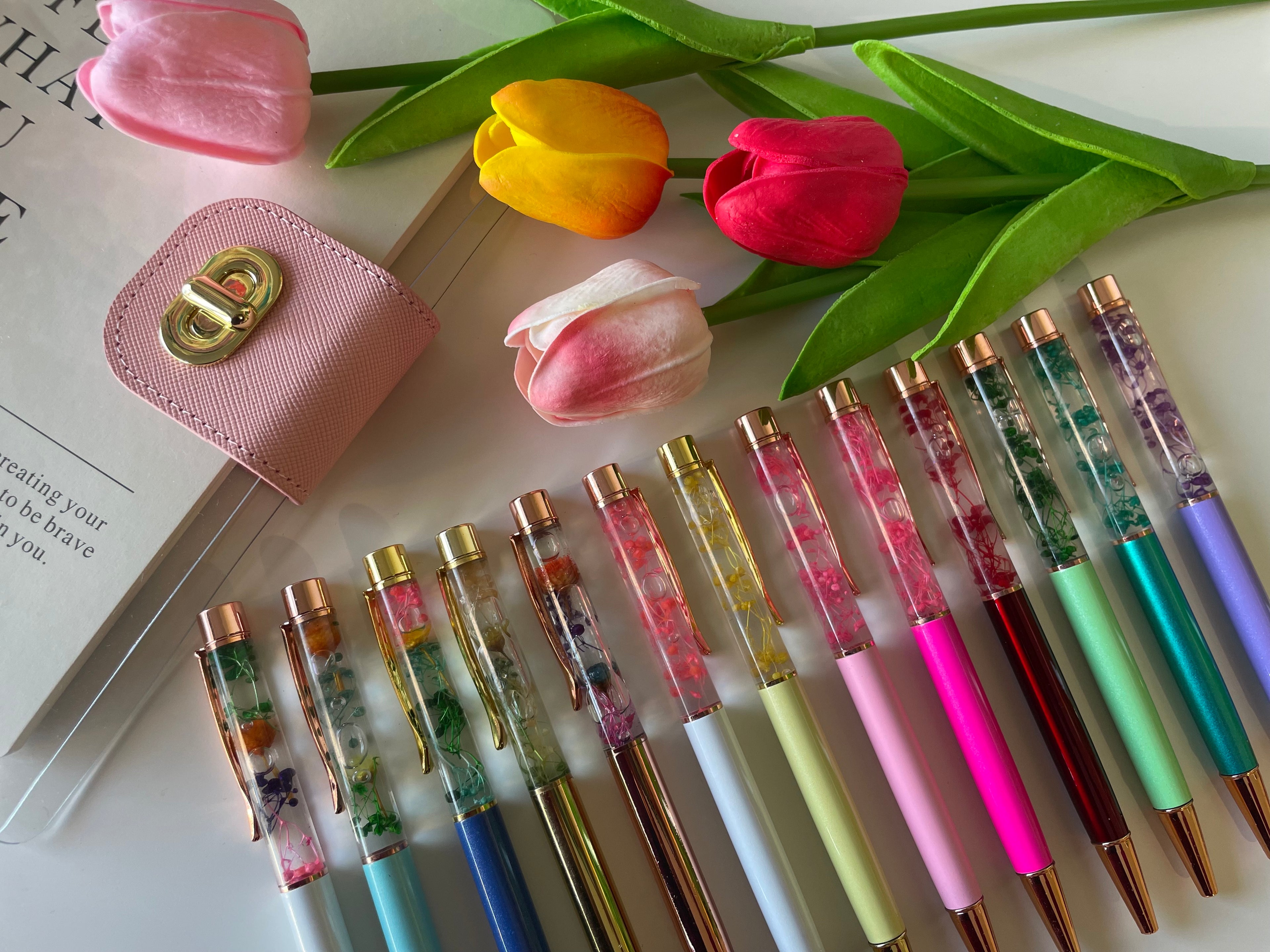 Liquid dried flower pen