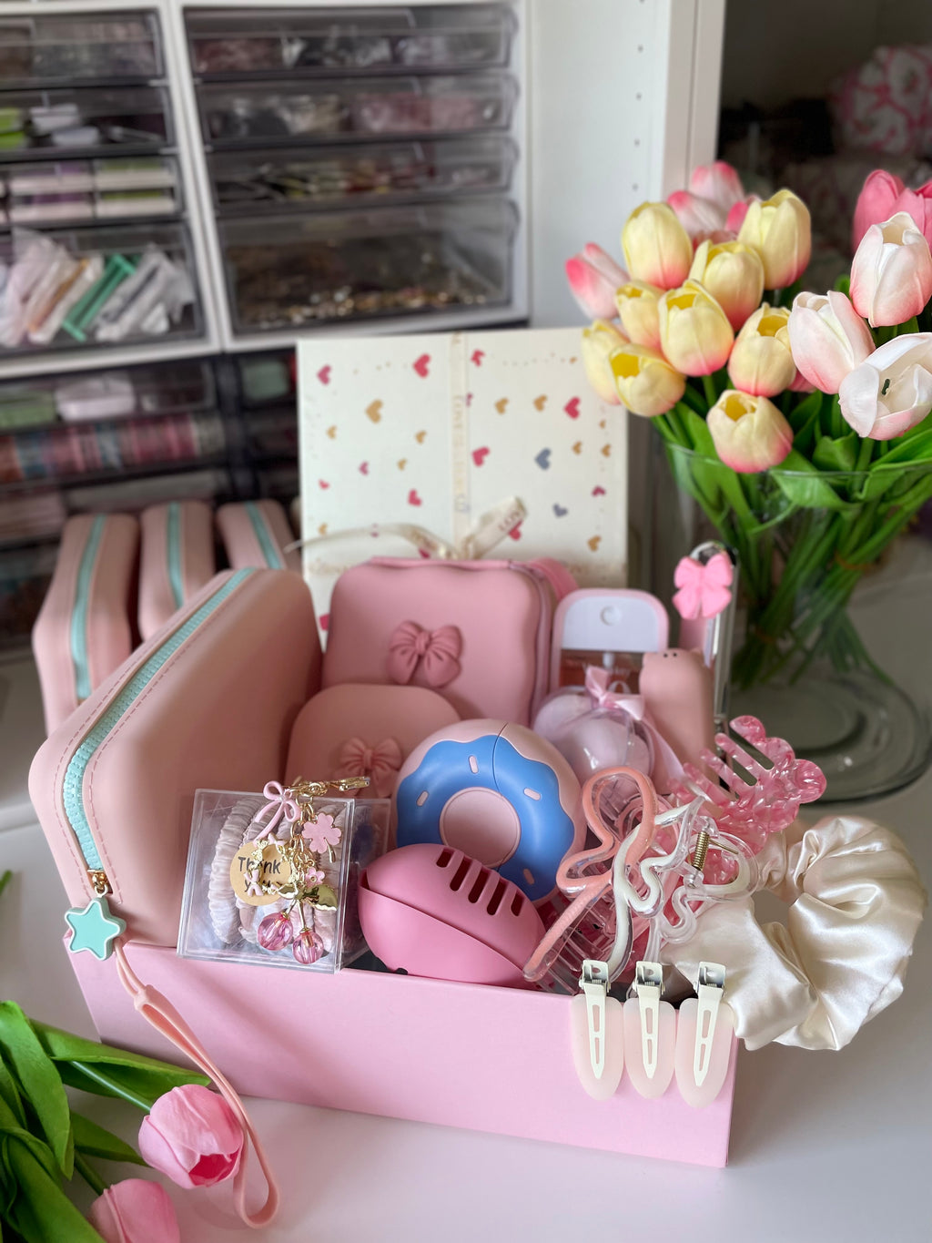 Pink bundle ( pretty & practical )