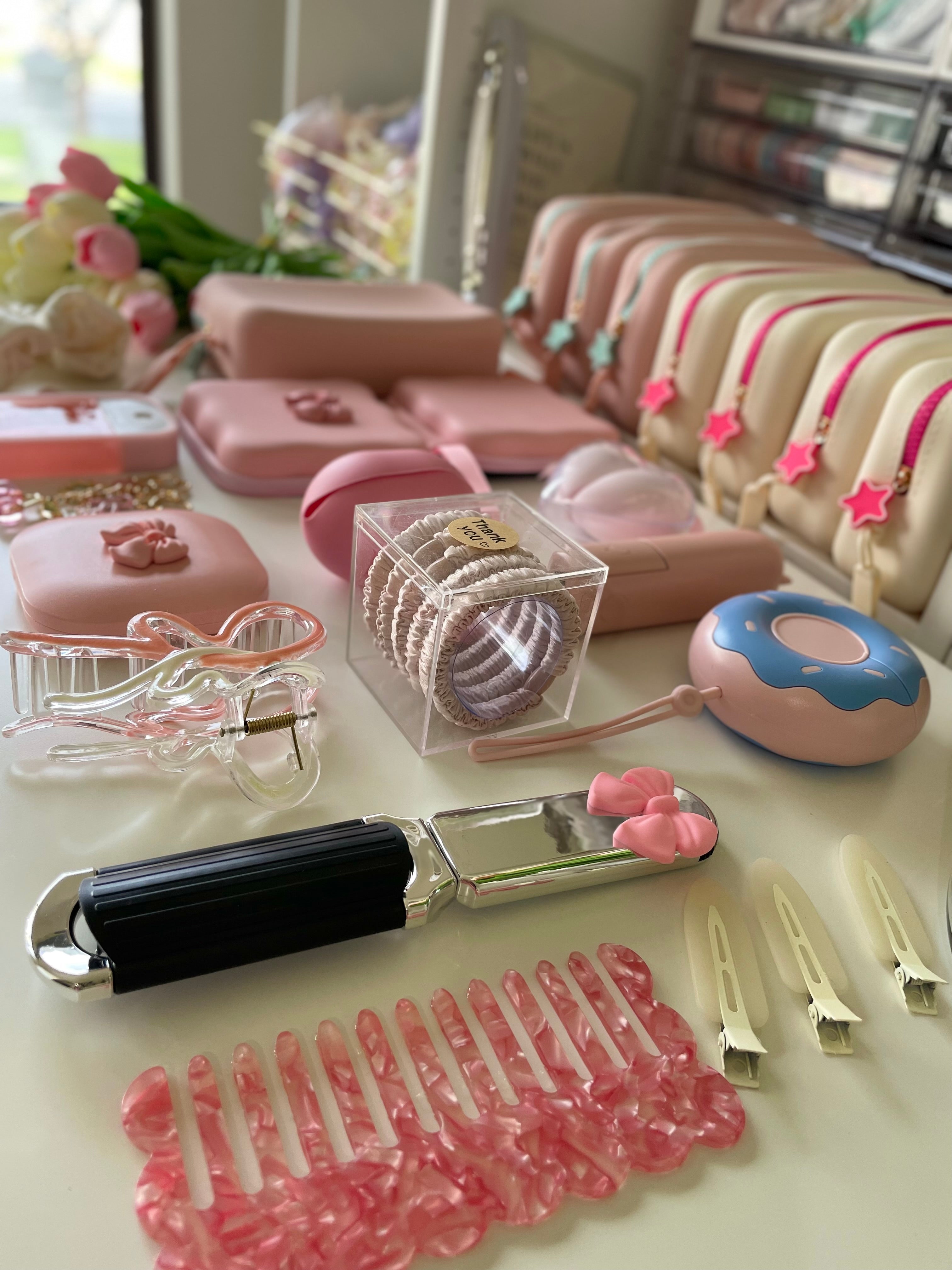 Pink bundle ( pretty & practical )