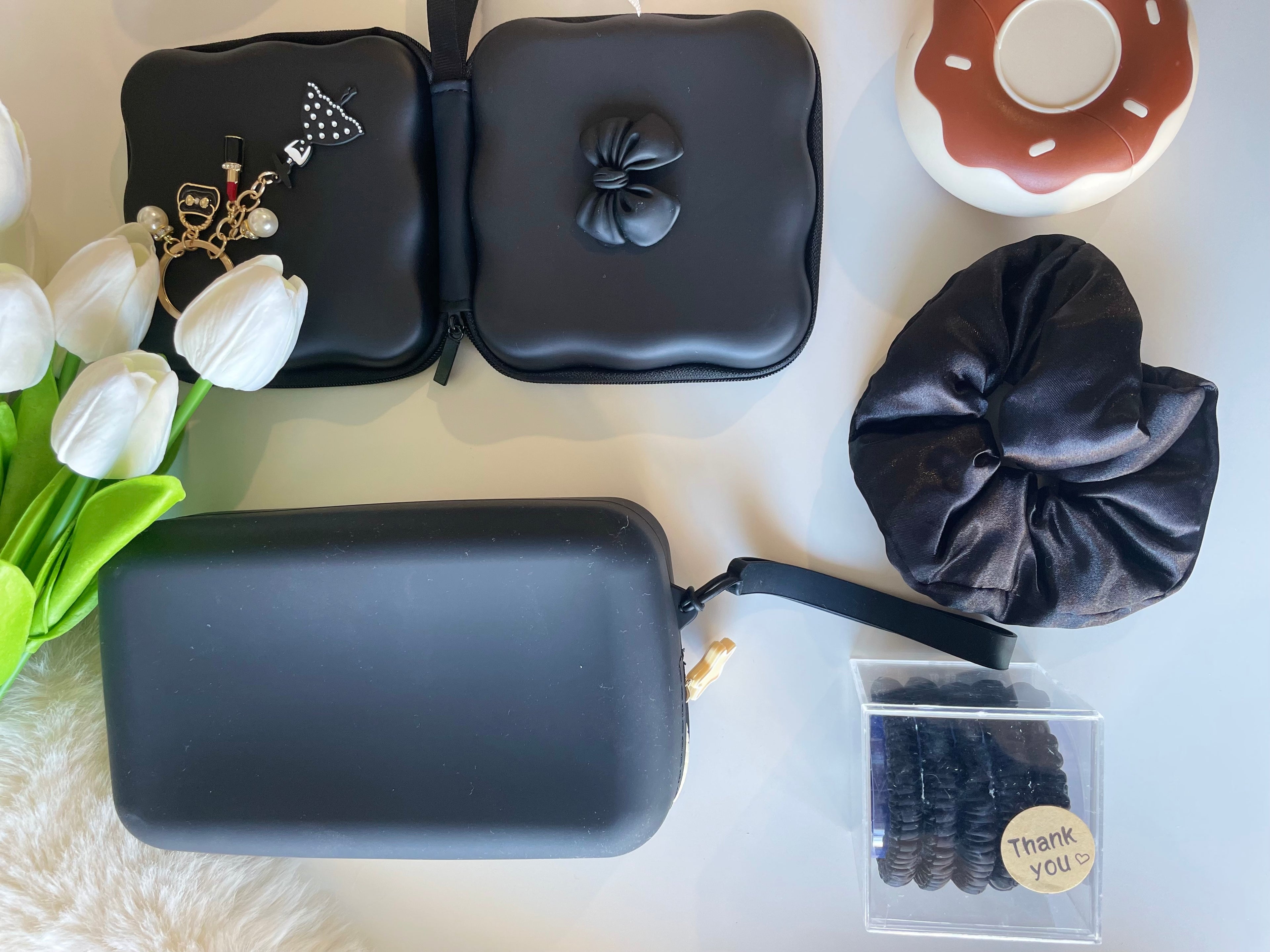 Black bundle ( pretty & practical )