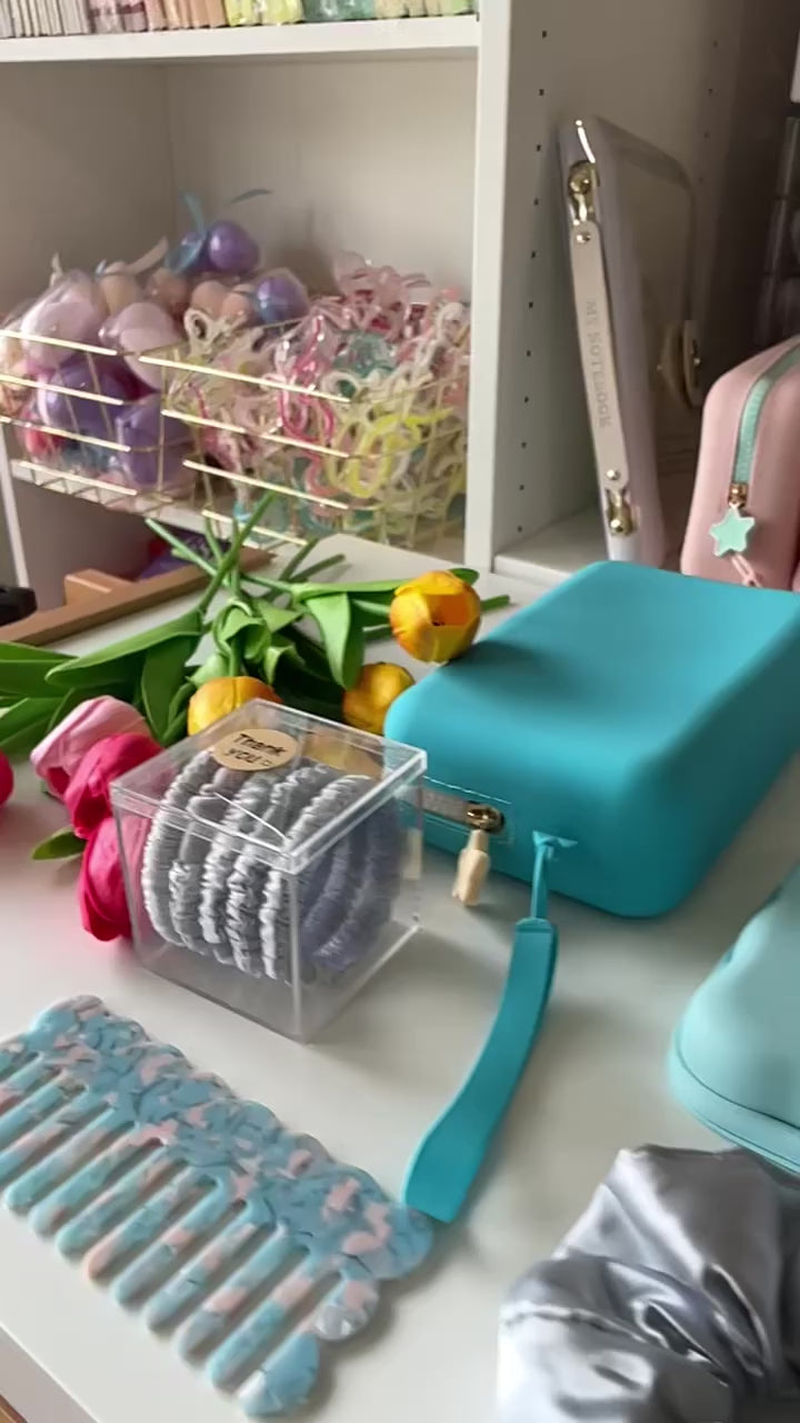 Blue bundle ( pretty & practical )